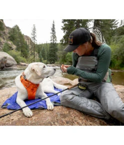 RUFFWEAR® Highlands™ Hundeschlafsack -Gartenbedarfsgeschäft 2083046 2083053 WE MO 002 RWHSchlafsackHuckleberryBlue