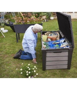 Keter Aufbewahrungsbox Brushwood, 455 Liter, Ca. B145/H60,3/T69,7 Cm 16 Keter Aufbewahrungsbox Brushwood, 455 Liter, Ca. B145/H60,3/T69,7 Cm -Gartenbedarfsgeschäft 2191161 WE MO 003 KeterAufbewahrungsbox
