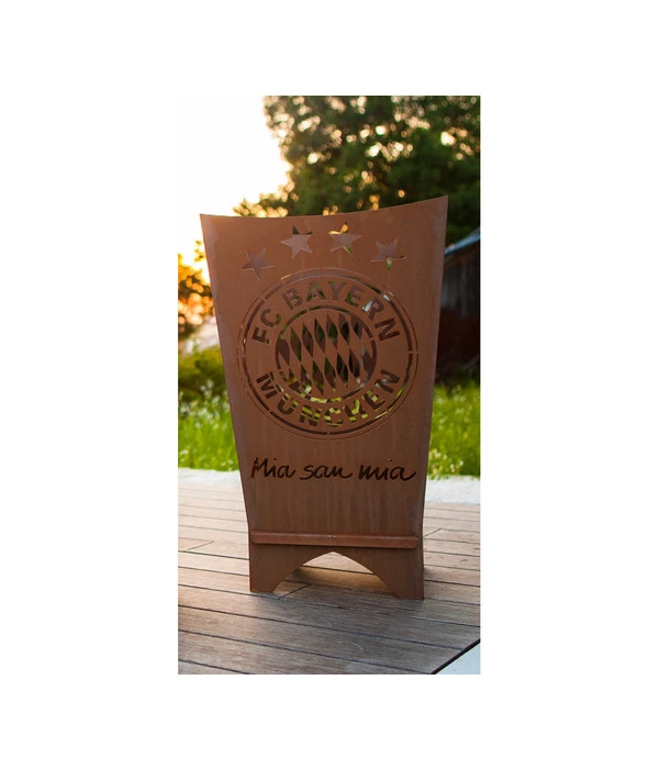 Ferrum FCB Feuerkorb Mia San Mia, Eckig, Rost, Ca. B40/H70/T40 Cm 4 Ferrum FCB Feuerkorb Mia San Mia, Eckig, Rost, Ca. B40/H70/T40 Cm – Bild 2