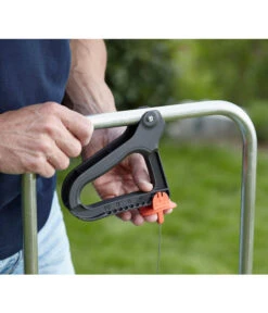 GARDENA Streuwagen XL 35 GARDENA Streuwagen XL -Gartenbedarfsgeschäft 4058145 WE DE 003 GardenaStreuwagenXL