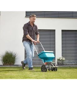 GARDENA Streuwagen XL 24 GARDENA Streuwagen XL -Gartenbedarfsgeschäft 4058145 WE MO 003 GardenaStreuwagenXL