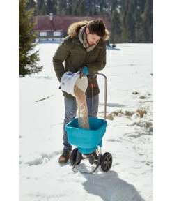 GARDENA Streuwagen XL 28 GARDENA Streuwagen XL -Gartenbedarfsgeschäft 4058145 WE MO 007 GardenaStreuwagenXLGardena