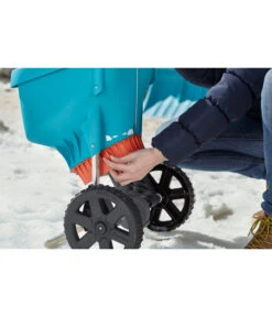 GARDENA Streuwagen XL 32 GARDENA Streuwagen XL -Gartenbedarfsgeschäft 4058145 WE MO 011 GardenaStreuwagenXLGardena