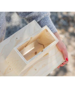 Dehner Natura Futterhaus Karwendel, Geflammt, Inkl. Ständer, Ca. B84,3/H127,2/T84,3 Cm -Gartenbedarfsgeschäft 6622872 6622898 6622906 6622922 WE MO 007 NVHRofanKarwendel