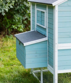 Dehner Hühnerstall Happy Farm Agata, Blau, Ca. B173,5/H149/T130,2 Cm -Gartenbedarfsgeschäft 6873392 WE DE 002 MQ Huehnerstallataisolierthellblau